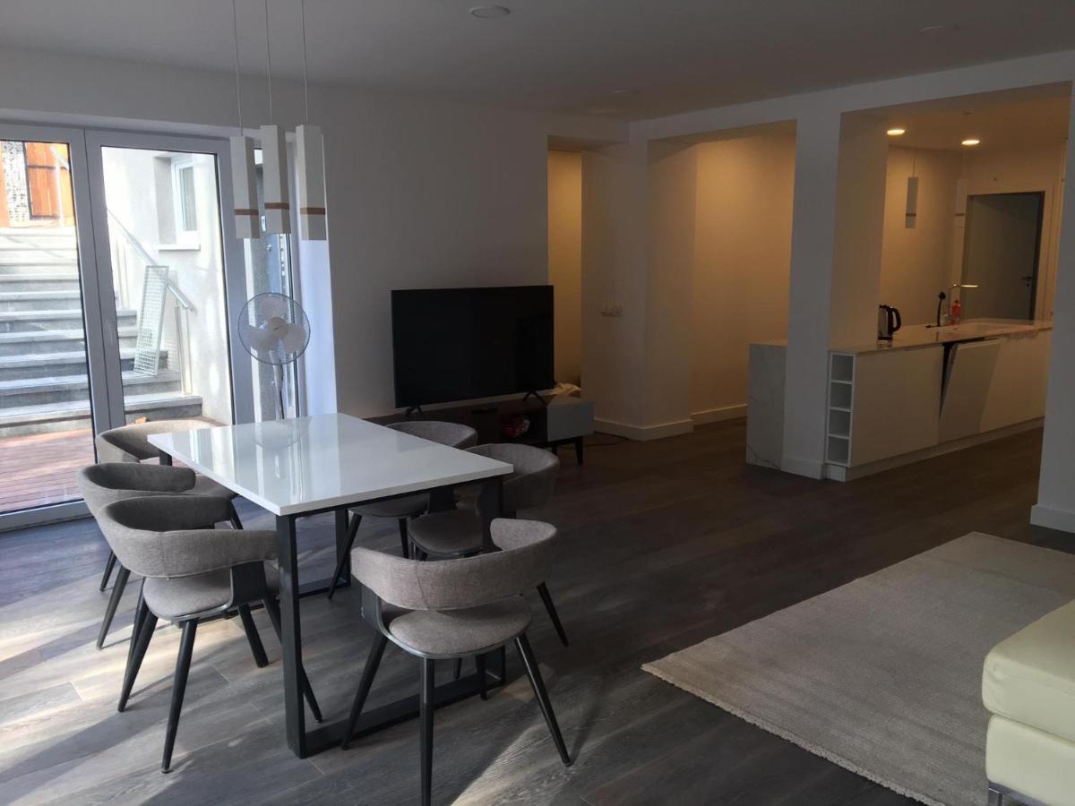 Luksusowy Apartament Pod Lasem, Otwock -Shared Garden, Sauna, Wood Hot Tub! Hot Tub Seasonal! Ngoại thất bức ảnh