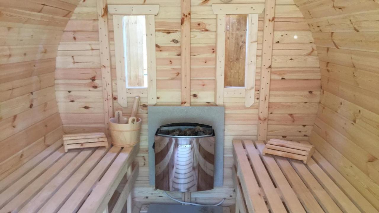 Luksusowy Apartament Pod Lasem, Otwock -Shared Garden, Sauna, Wood Hot Tub! Hot Tub Seasonal! Ngoại thất bức ảnh